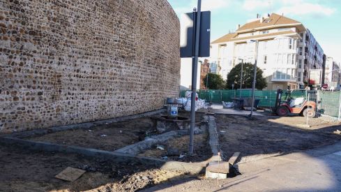 Intervención y peatonalizaciones en el entorno de la Muralla de León | Campillo / ICAL. Intervención y peatonalizaciones en el entorno de la Muralla de León | Campillo / ICAL.