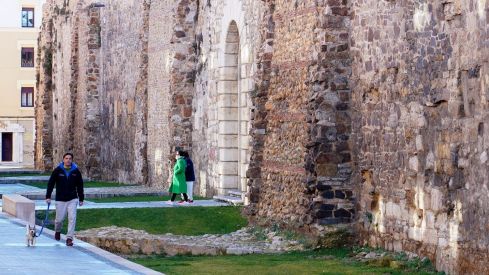 Intervención y peatonalizaciones en el entorno de la Muralla de León | Campillo / ICAL. Intervención y peatonalizaciones en el entorno de la Muralla de León | Campillo / ICAL.