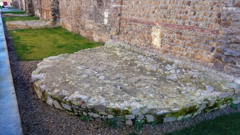 Intervención y peatonalizaciones en el entorno de la Muralla de León | Campillo / ICAL. Intervención y peatonalizaciones en el entorno de la Muralla de León | Campillo / ICAL.