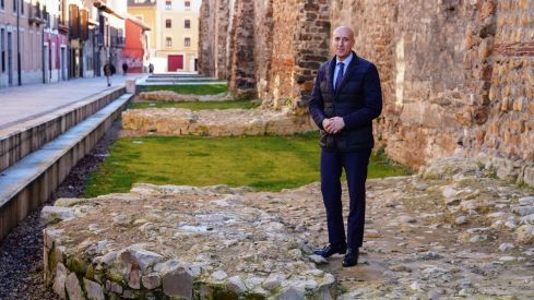 Intervención y peatonalizaciones en el entorno de la Muralla de León | Campillo / ICAL. Intervención y peatonalizaciones en el entorno de la Muralla de León | Campillo / ICAL.