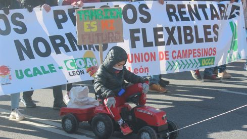 Tractorada convocada por las OPAS en León