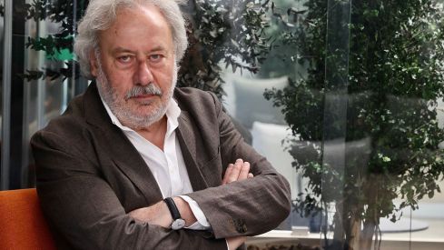 El escritor leonés Julio Llamazares