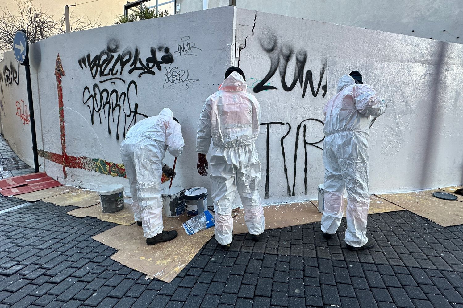 Limpieza de grafitis en el casco histórico de León