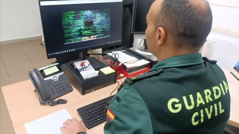 Detenido en León por estafar más de 21.000 euros a la empresa donde trabajaba como contable