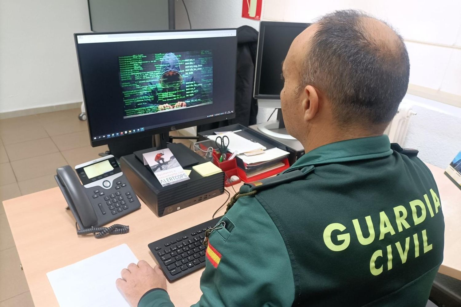 La Guardia Civil de León investiga una estafa por el método del 'falso hijo'
