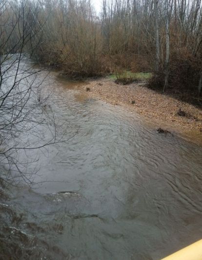 Los vecinos de Villaobispo de Otero (León) exigen la limpieza del río Tuerto para evitar más inundaciones