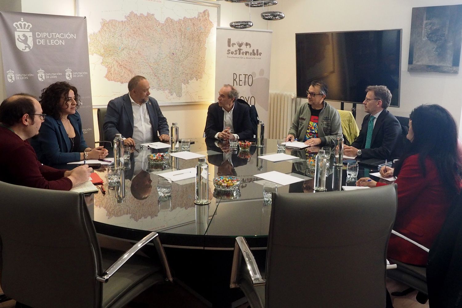 Reunión entre la Diputación de León, FELE, UGT y CCOO por el Consejo del Diálogo Social 
