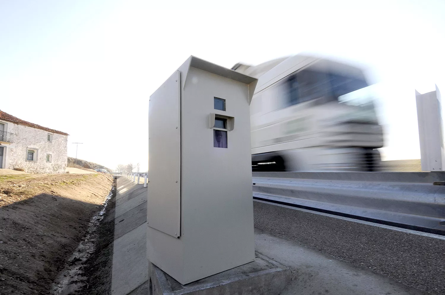 El radar de la A6 en el Manzanal se sitúa en el ránking de los 50 más 'multones' de España