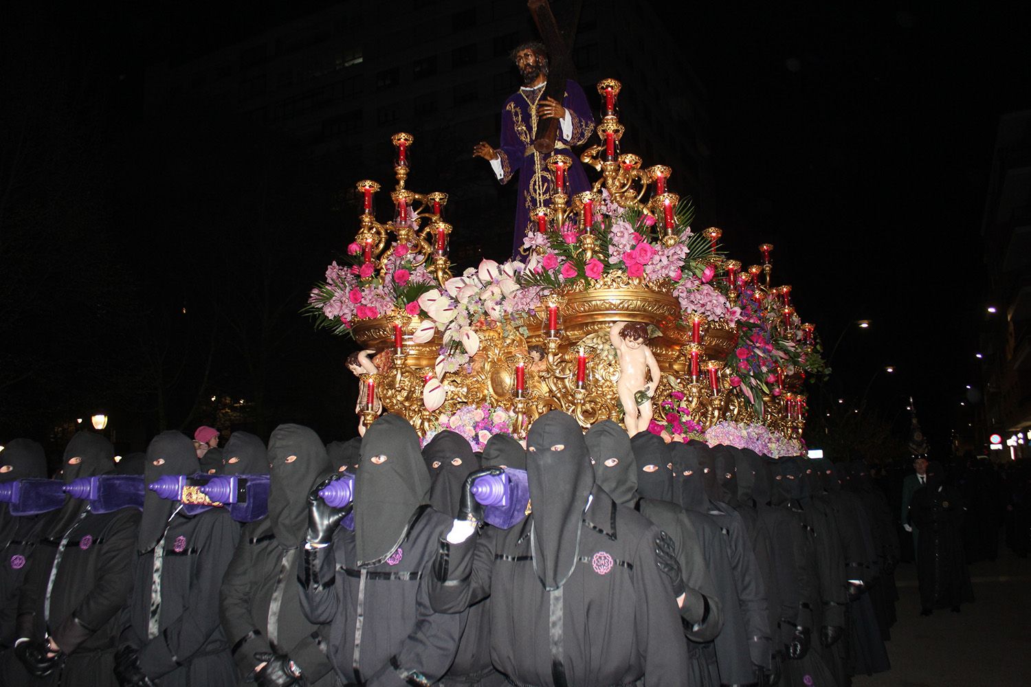 Salida de la procesión de la Pasión | José Martín