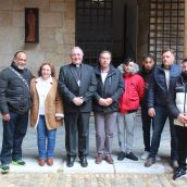 Recibimiento del obispo de León a los presos que participarán en la procesión del Perdón Recibimiento del obispo de León a los presos que participarán en la procesión del Perdón