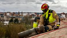 Las fuertes rachas de viento obligaron a los Bomberos de León a intervenir en más de 40 ocasiones | Foto: BOMBEROS AYTO DE LEÓN