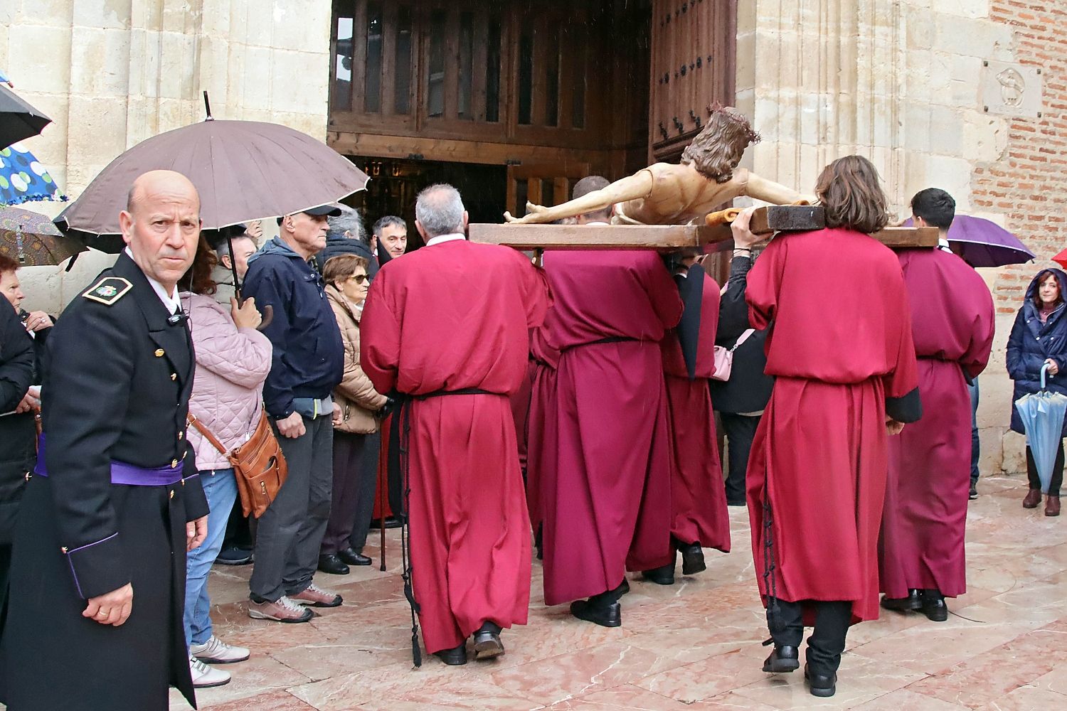 Procesión del santo Cristo del Desenclavo en León | Peio García / ICAL 