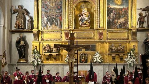 Procesión del santo Cristo del Desenclavo en León (2)