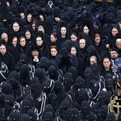 Procesión de los pasos en León, que incluye el acto del Encuentro en la Plaza Mayor | Peio García / ICAL