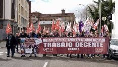 Manifestación de los trabajadores del Centro Estrada de León