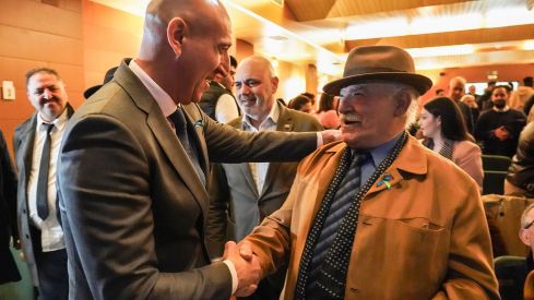 Diez llama a “seguir caminando” para lograr la “total inclusión” del colectivo gitano