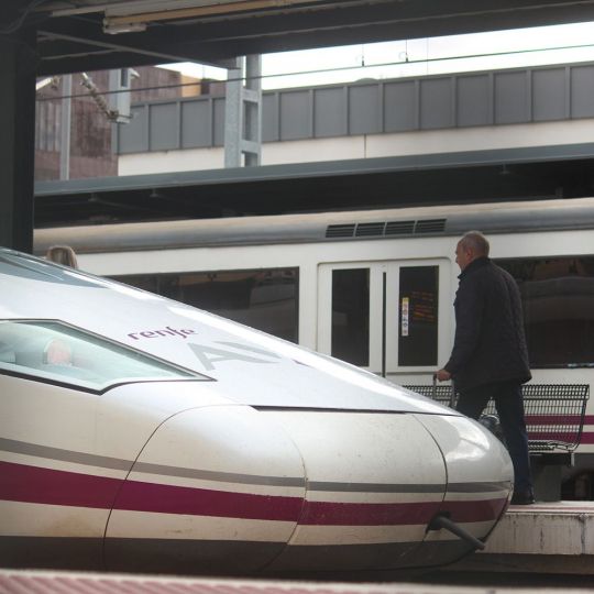 Imagen del primer viaje de la nueva línea de AVE León-Valencia