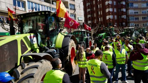 Tractorada convocada por Decaleón | Campillo / ICAL. Tractorada convocada por Decaleón | Campillo / ICAL.