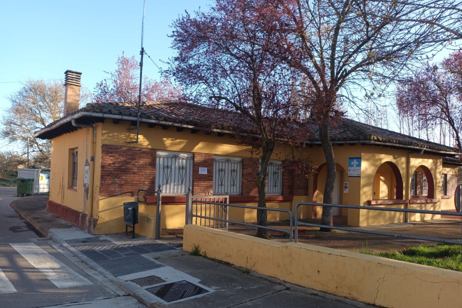 Reapertura el consultorio médico de Villanueva del Árbol (León) tras siete meses cerrado 