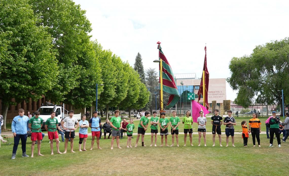 Corro de lucha leonesa