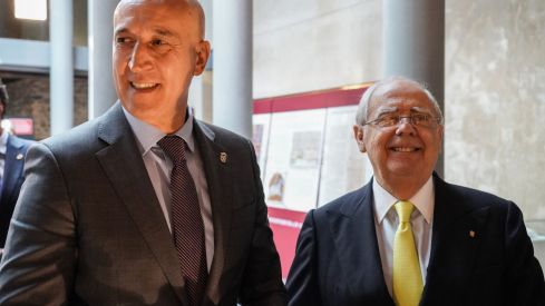 Título de Hijo Adoptivo al cónsul honorario de España en Washington | Campillo / ICAL