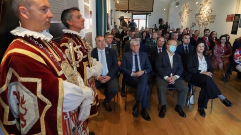 Título de Hijo Adoptivo al cónsul honorario de España en Washington | Campillo / ICAL