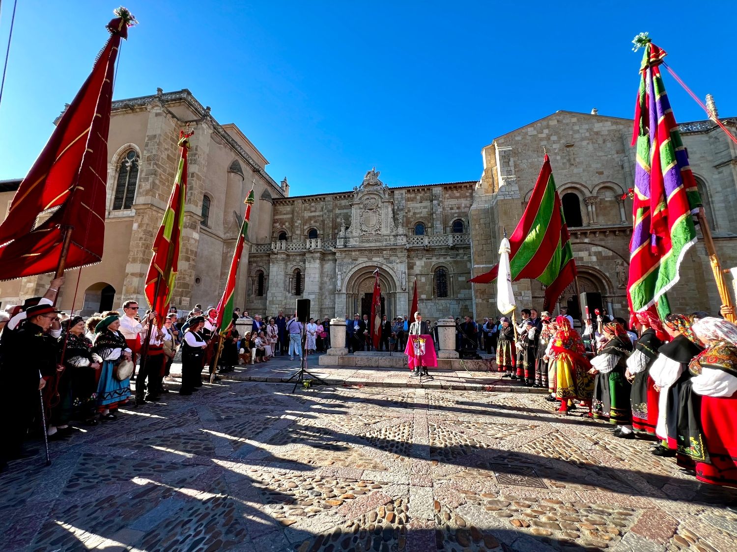 Benavides de Órbigo (León) acoge una lectura de los Decreta del rey Alfonso IX