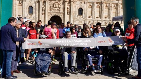 Carrera popular y marcha familiar por el Día de Castilla y León | Campillo / ICAL