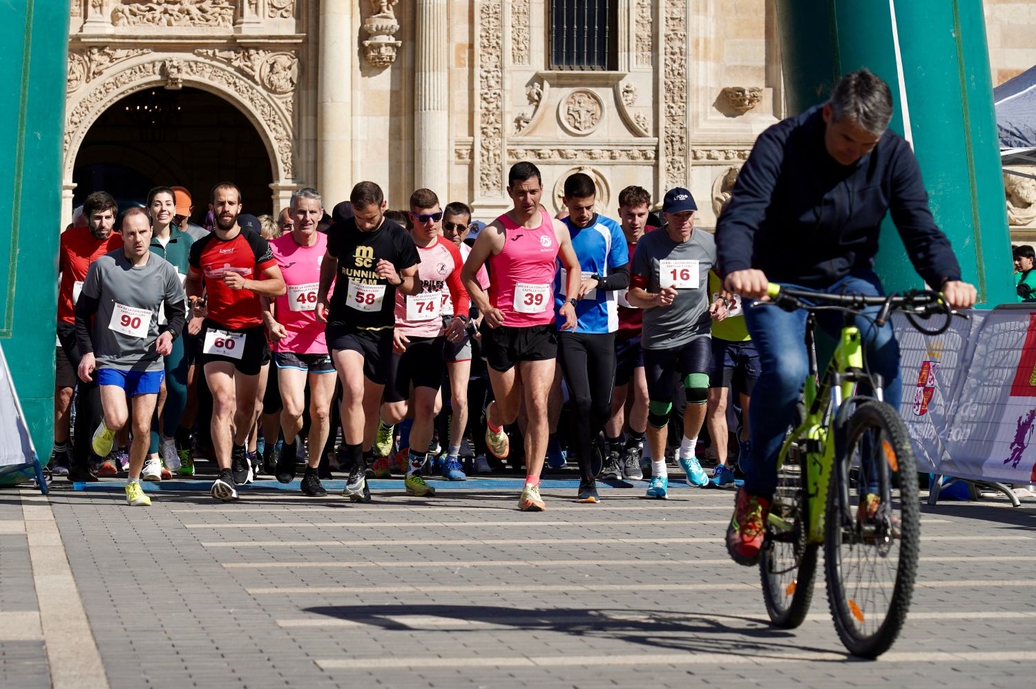 Carrera popular y marcha familiar por el Día de Castilla y León | Campillo / ICAL