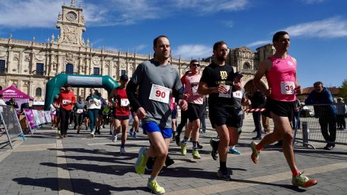 Carrera popular y marcha familiar por el Día de Castilla y León | Campillo / ICAL