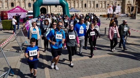 Carrera popular y marcha familiar por el Día de Castilla y León | Campillo / ICAL