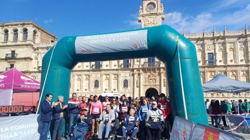 Carrera popular y marcha familiar por el Día de Castilla y León 