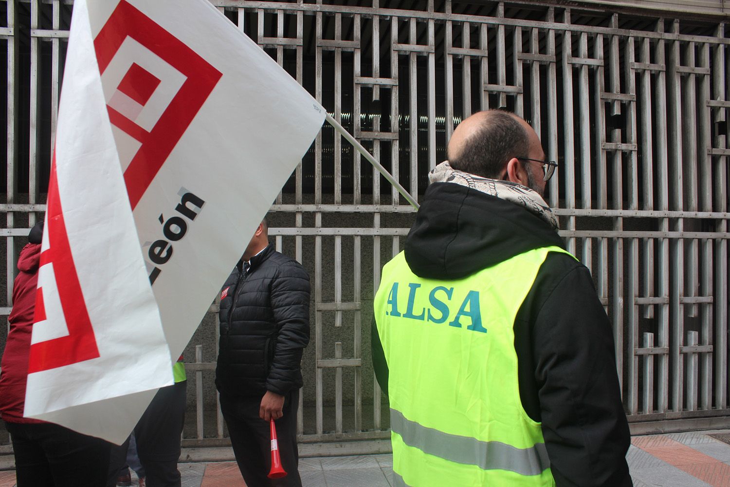 Los trabajadores de ALSA piden que "se respete el descanso de los conductores"