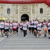 Carrera solidaria a favor de la lucha contra el Parkinson en León | Peio García / ICAL Carrera solidaria a favor de la lucha contra el Parkinson en León | Peio García / ICAL