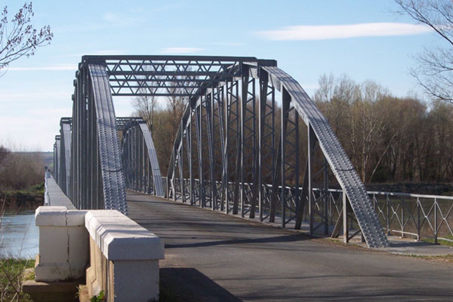 La Junta rehabilitará el puente de Villafer (León) para mejorar la seguridad vial de la zona