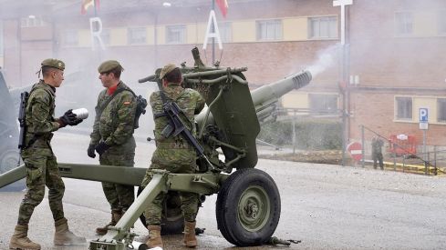 El MACA conmemora de la gesta del Dos de mayo de 1808 en León | Campillo (ICAL)