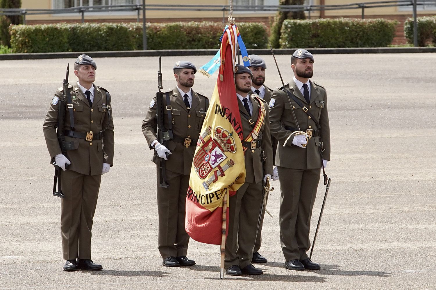 El MACA conmemora de la gesta del Dos de mayo de 1808 en León | Campillo (ICAL)