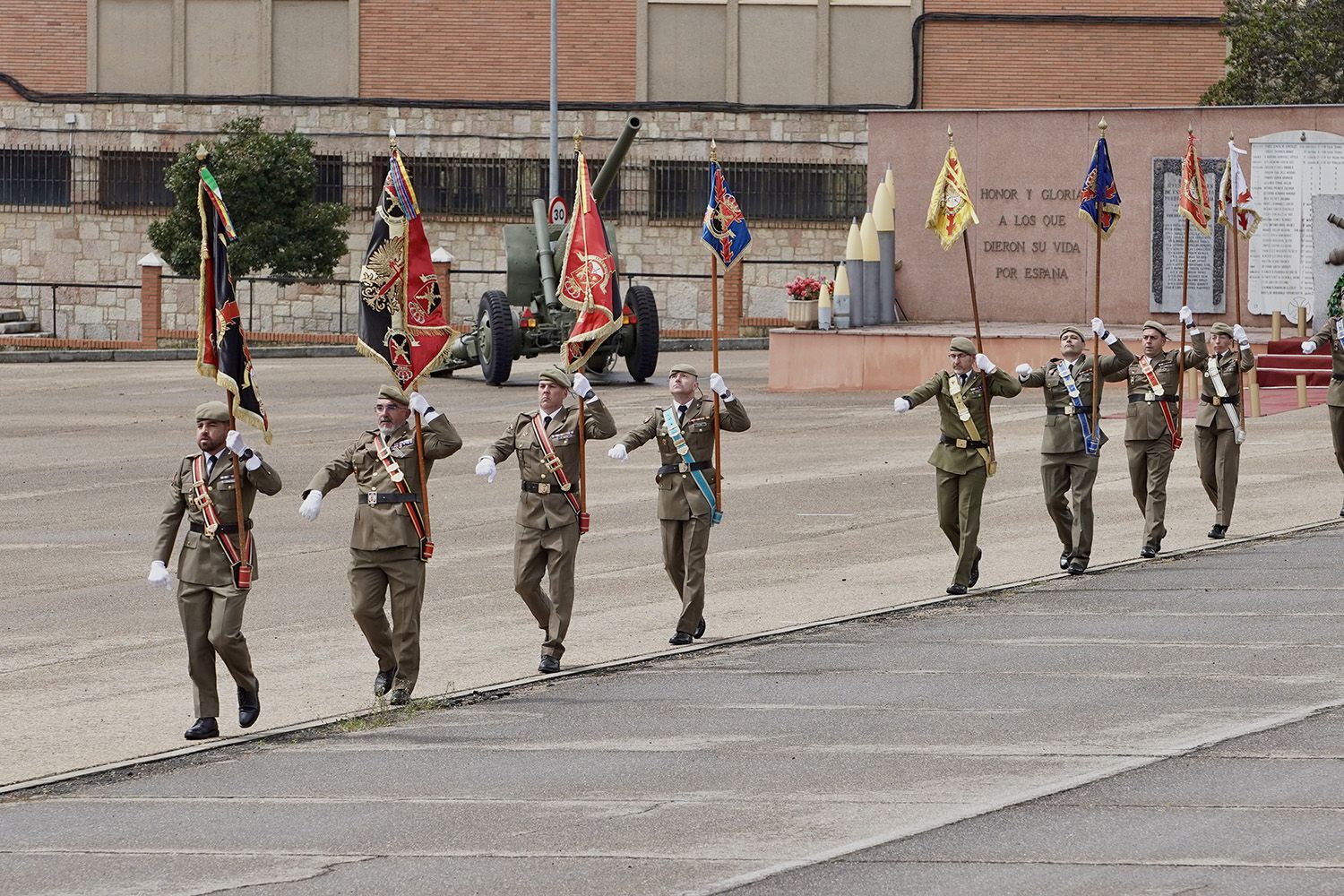 El MACA conmemora de la gesta del Dos de mayo de 1808 en León | Campillo (ICAL)