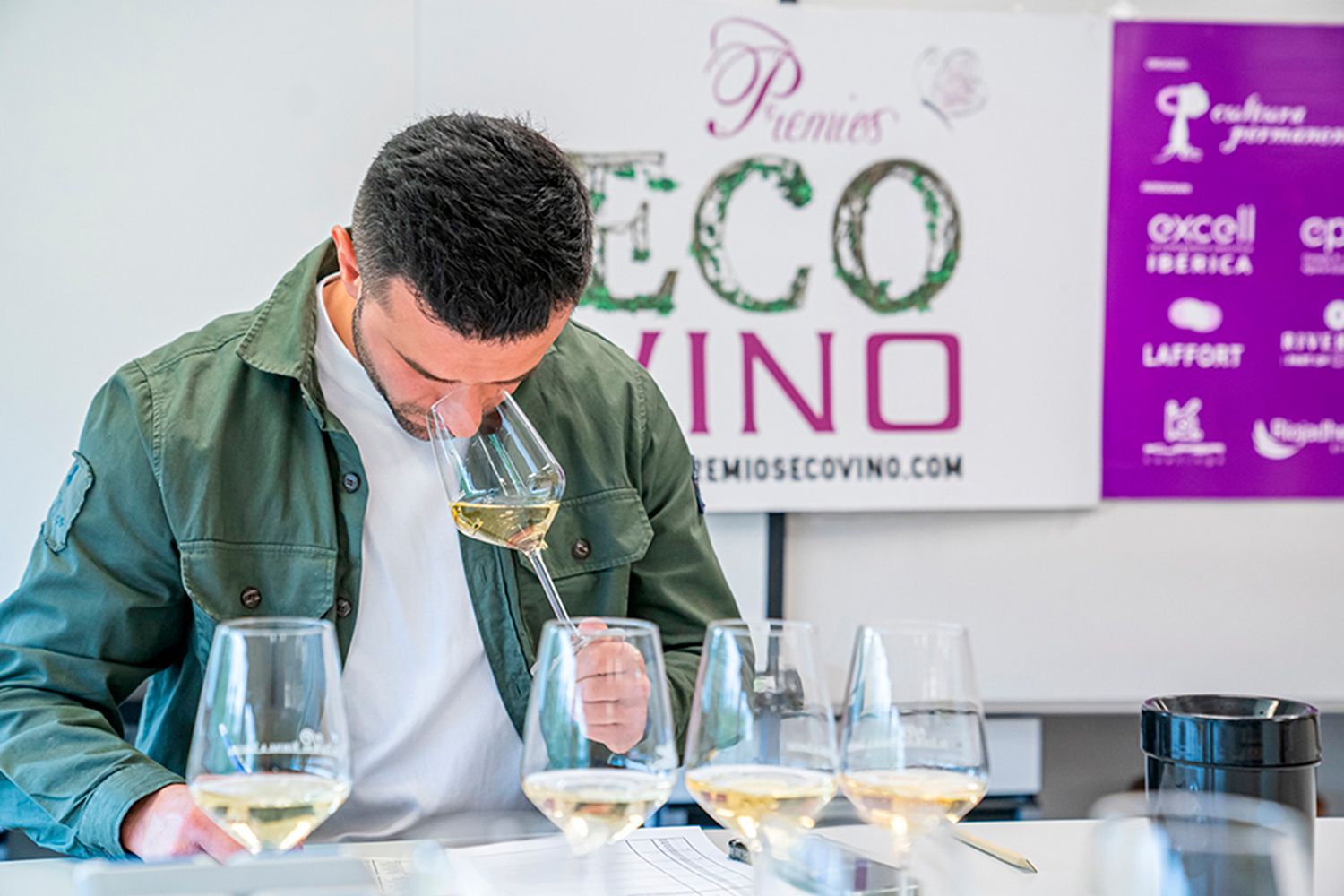Los vinos blancos ecológicos de Albarín de la DO León triunfan en Ecovino