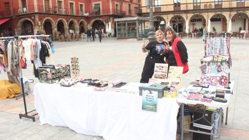 Moda en la calle - Desfile de jóvenes diseñadores leoneses