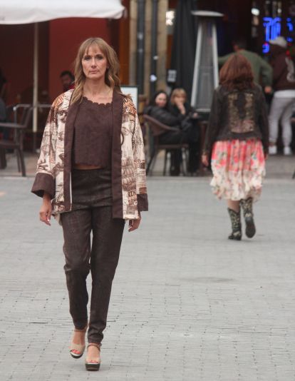 Moda en la calle - Desfile de jóvenes diseñadores leoneses