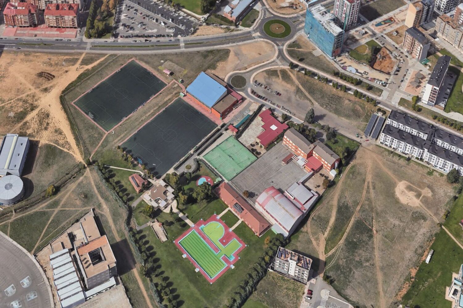 El Ayuntamiento de León invierte cerca de 5 millones de euros en las instalaciones deportivas de La Palomera