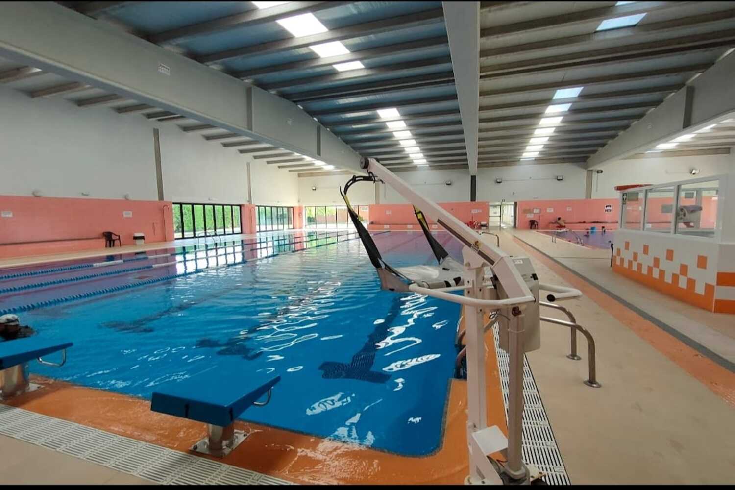  Piscina municipal de Carbajal de la Legua