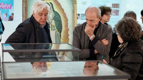 Inauguración de la exposición colectiva de los alumnos de la Escuela de Arte de León | Campillo / ICAL.