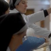 Las monjas del Monasterio de Santa Cruz de Sahagún (León) ofrecen "prácticas" de verano para jóvenes que quieran "despejar sus dudas vocacionales"