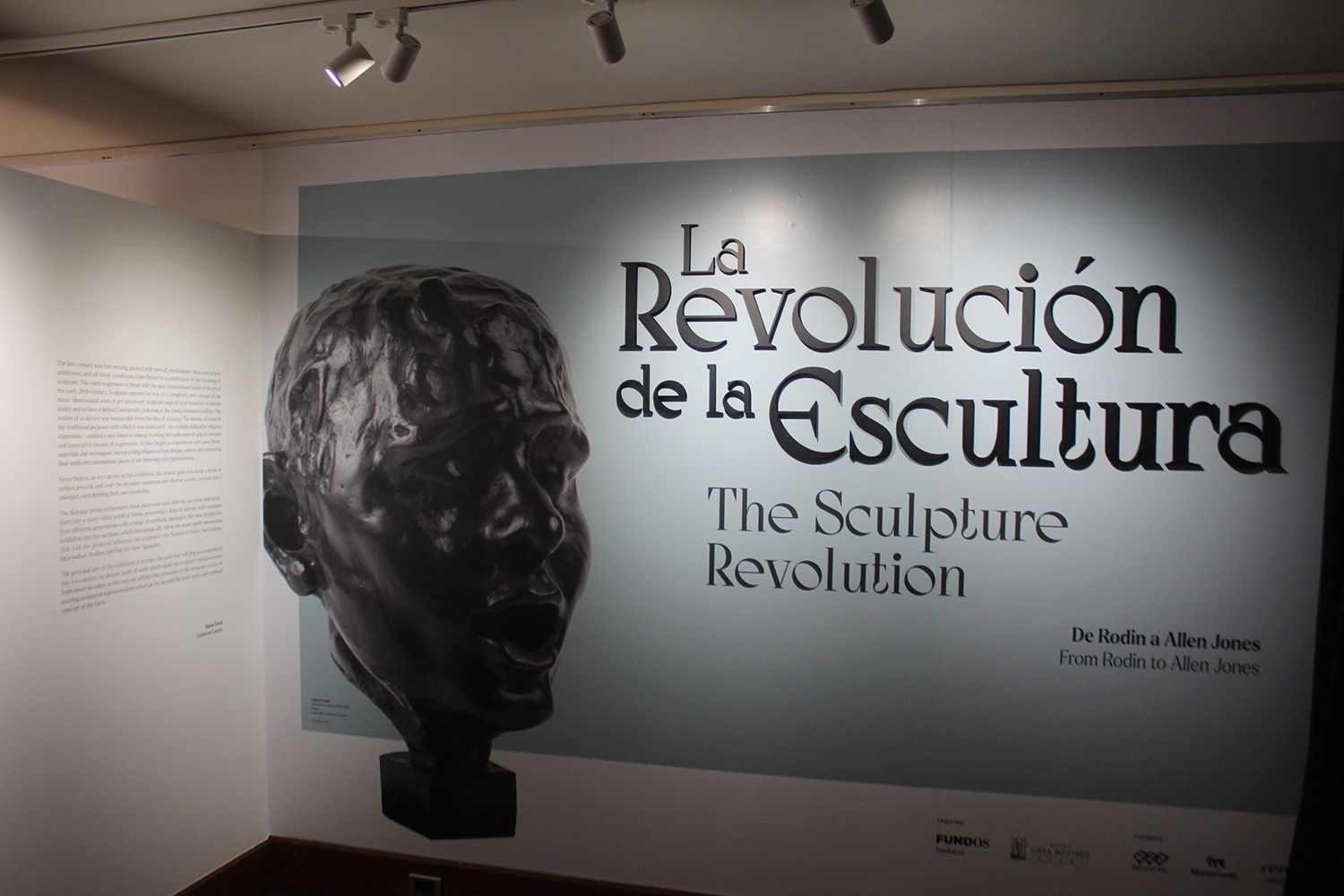 Presentación de la exposición 'La Revolución de la Escultura. De Rodin a Allen Jones' del Museo Casa Botines de León