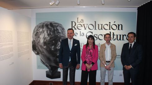 Presentación de la exposición 'La Revolución de la Escultura. De Rodin a Allen Jones' del Museo Casa Botines de León