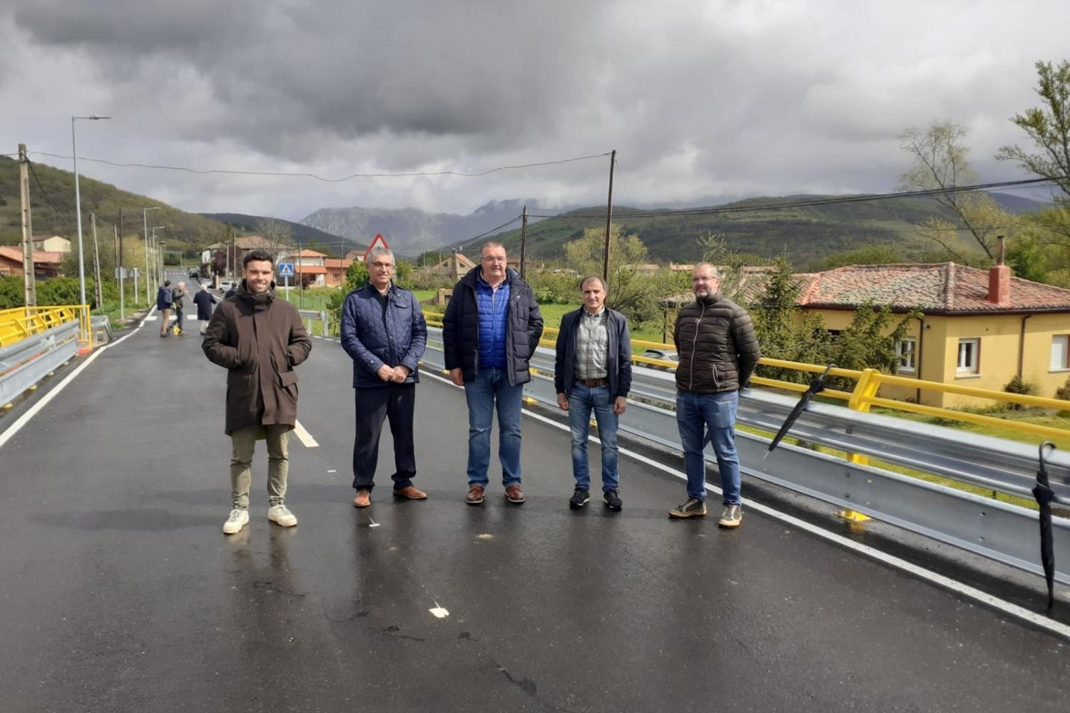 La Diputación de León invierte 225.500 euros en el ensanche y mejora de la carretera de Naredo de Fenar