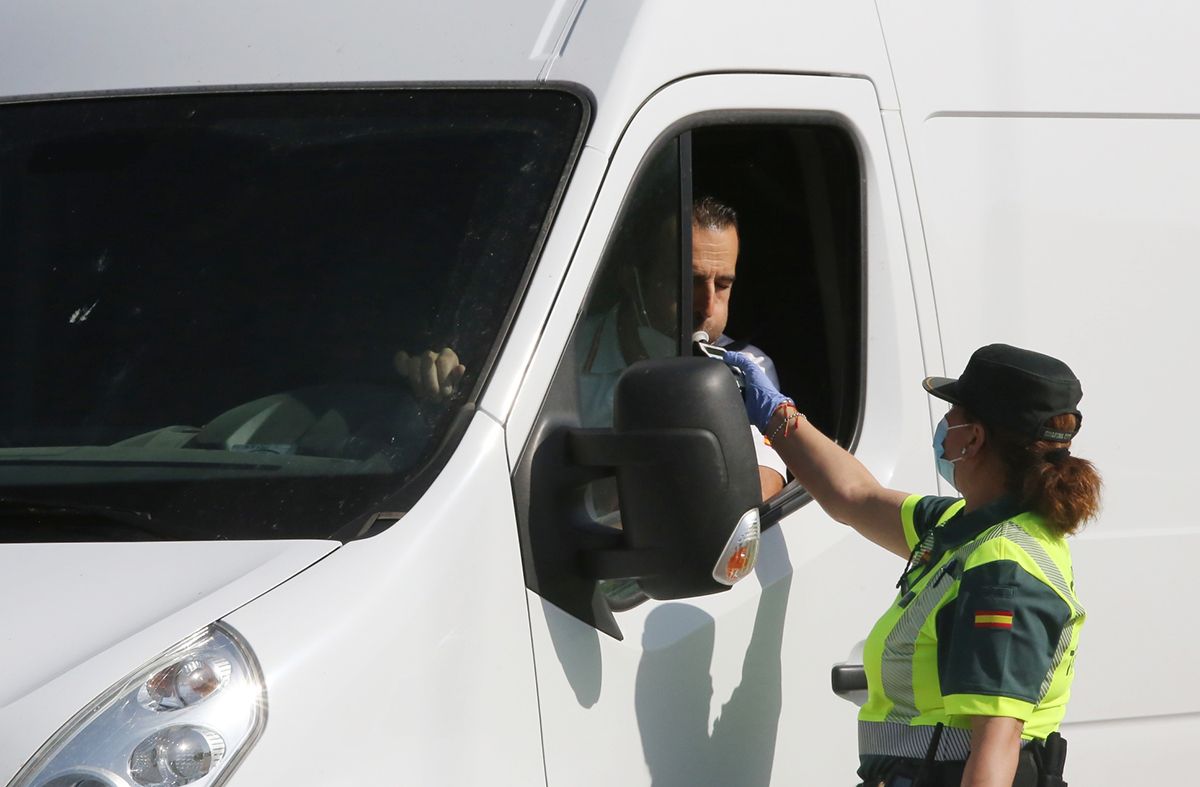 Control del consumo de alcohol y drogas de la DGT