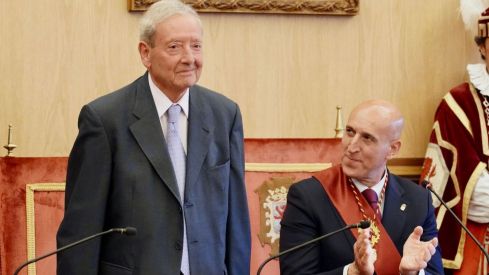 Marcelino Félix Fernández Ibáñez, Hijo Predilecto de la Ciudad de León | Campillo / ICAL Marcelino Félix Fernández Ibáñez, Hijo Predilecto de la Ciudad de León | Campillo / ICAL